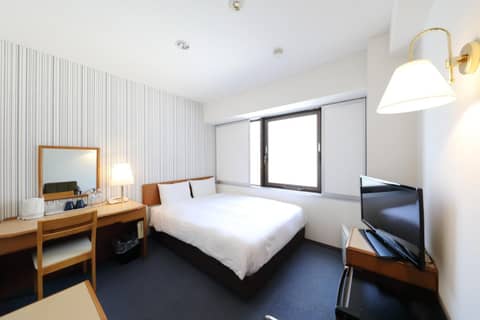 Smile Hotel Nihombashi Mitsukoshimae — hotel room