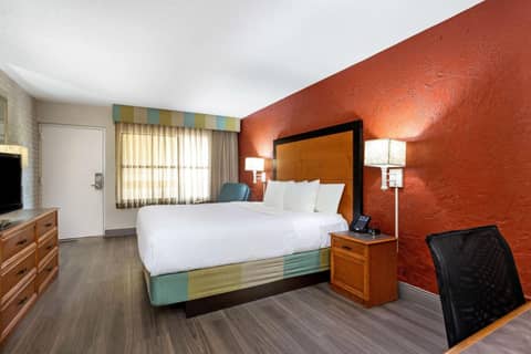 La Quinta Inn Tampa Airport Stadium Westshore — photo 6