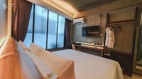 Hotel Ordinary Bangkok — hotel room