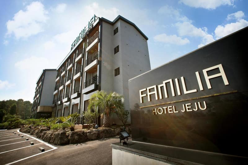 Familia Hotel — building