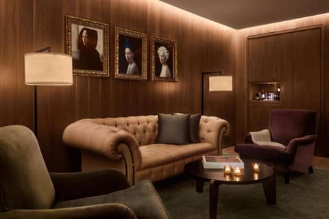The London EDITION — hotel reception
