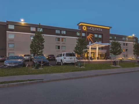 La Quinta Inn & Suites by Wyndham Portland DT Maine Med — photo 6