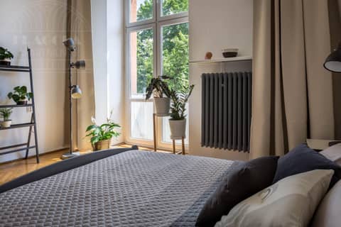 Cozy Old Town Apartments — hotel room