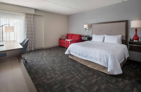 Hampton Inn Boston Logan Airport — photo 2