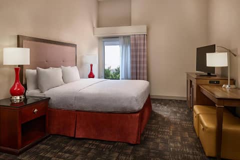 Hampton Inn Boston Logan Airport — photo 7