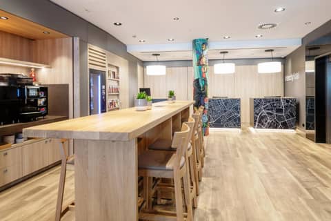 IntercityHotel Wien — dining