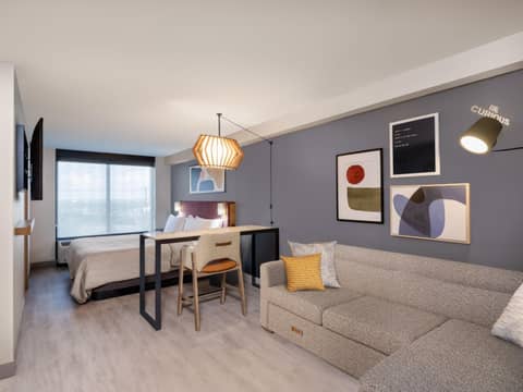 Atwell Suites Austin Airport by IHG — photo 3