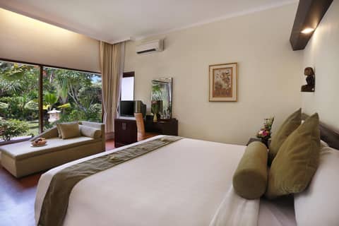 Respati Beach Hotel — photo 2