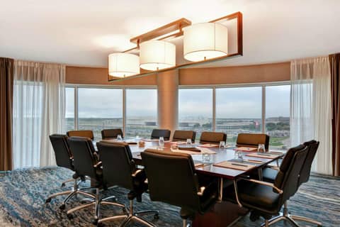 Embassy Suites by Hilton Minneapolis Airport — photo 2