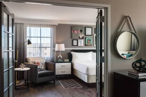 The Lindy Renaissance Charleston Hotel — hotel room
