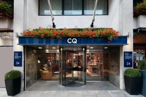Club Quarters Hotel St Paul's, London — building