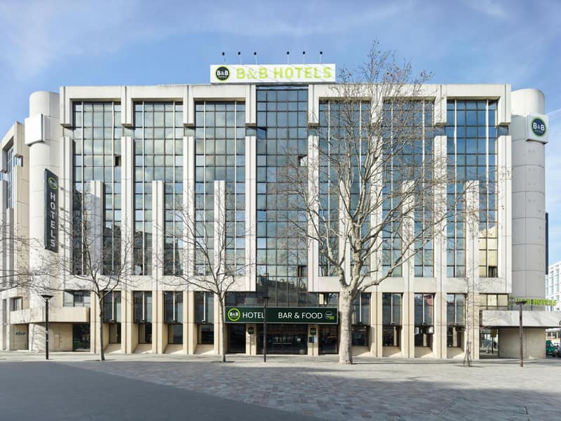 B&B HOTEL Paris 17 Batignolles — building