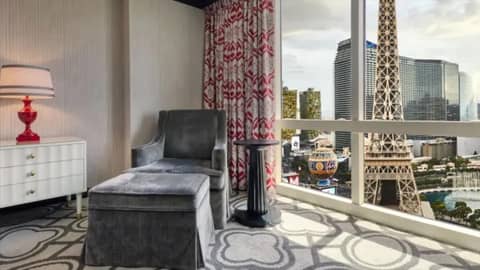 Paris Las Vegas Hotel & Casino — hotel room