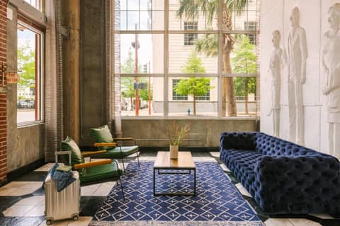 The District at Hogg Palace, A Wyndham Hotel — photo 4