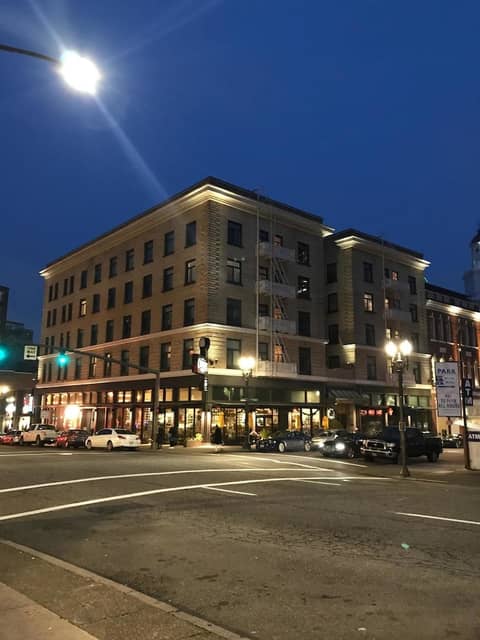 Washington Plaza Apartments — photo 2