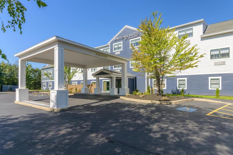 SpringHill Suites by Marriott Freeport Brunswick — building