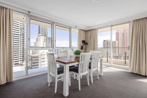 ULTIQA Beach Haven on Broadbeach — photo 4