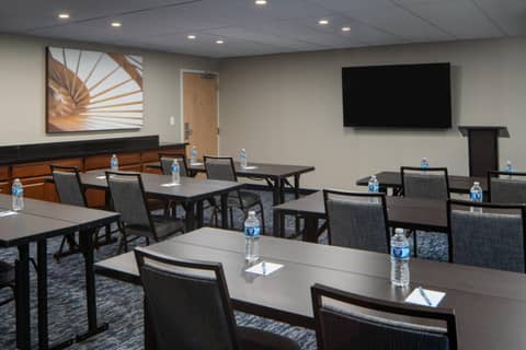 Fairfield Inn & Suites by Marriott Fort Myers Cape Coral — photo 2