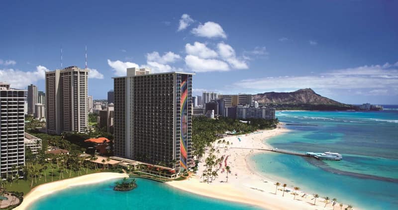 Hilton Hawaiian Village Waikiki Beach Resort — building