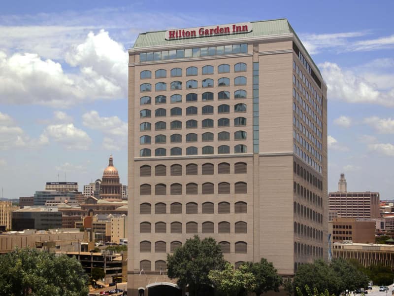 Hilton Garden Inn Austin Downtown — building