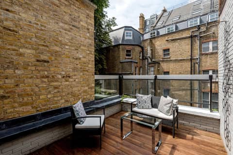 Buckingham & Lloyds — balance & terrace