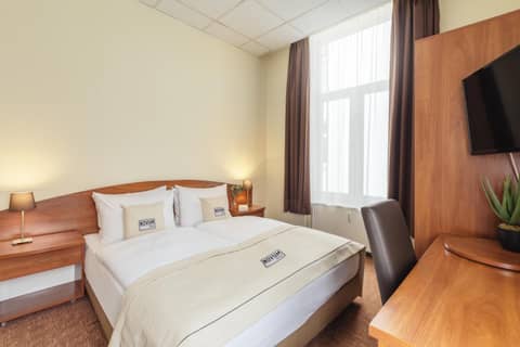 Hotel Hamburg Stadtzentrum — hotel room