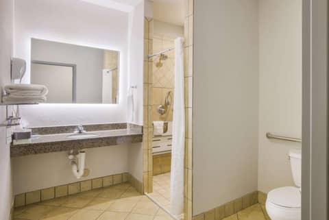 Best Western Asheville-Blue Ridge Parkway — photo 7