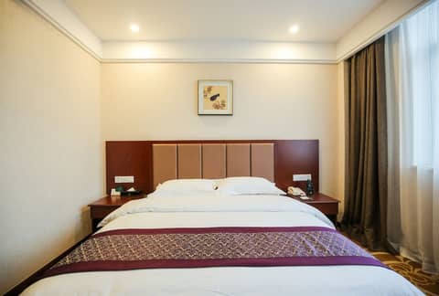 New Knight Royal Hotel — photo 7