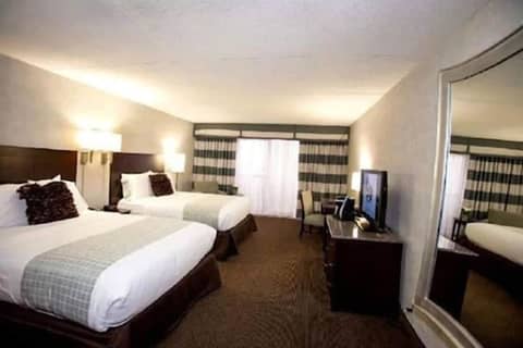 Somerset Inn — photo 2