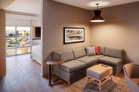 Hyatt Place Reno — hotel room