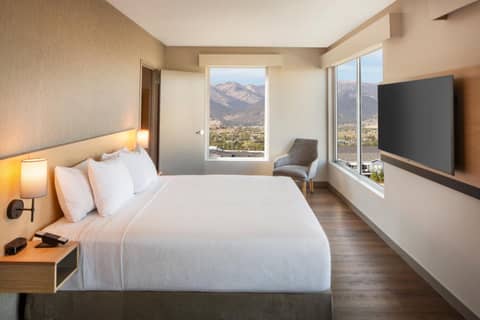 Hyatt Place Reno — hotel room