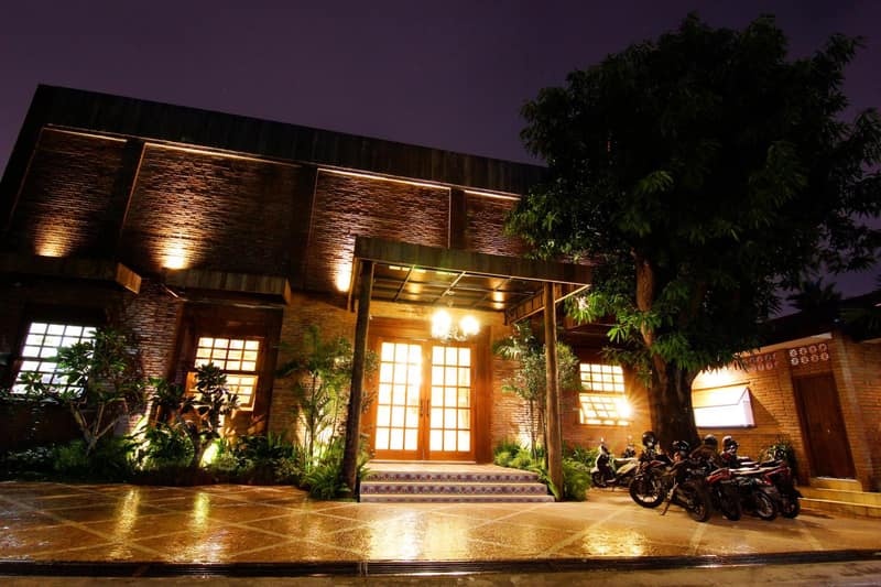 Java Villas Boutique Hotel & Resto — building