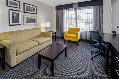 La Quinta by Wyndham Anaheim — photo 3