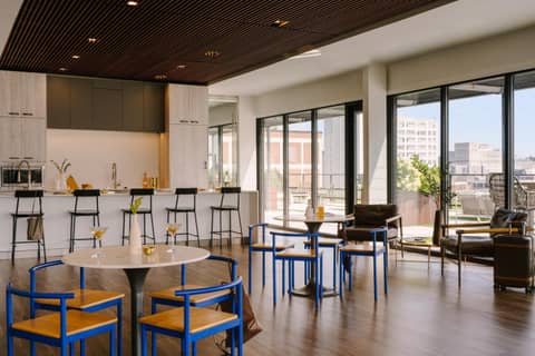 The Heid Lofts by Reside, a Wyndham Residence — lounge