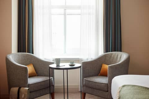 The Clermont London, Charing Cross — hotel room