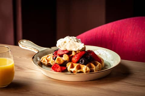 The Clermont London, Charing Cross — breakfast buffet