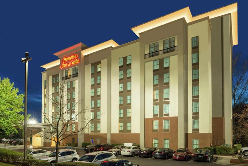 Hampton Inn & Suites Charlotte Arrowood Rd — building
