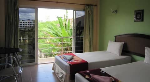 Ban To Guesthouse — hotel room