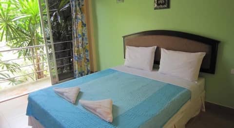 Ban To Guesthouse — hotel room