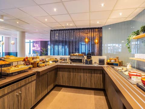 ibis Styles Hotel Brussels Centre Stéphanie — photo 9