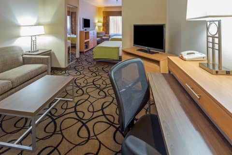 Holiday Inn Express Hotel and Suites - Henderson by IHG — photo 4