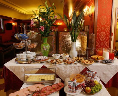 Hotel Castello — dining