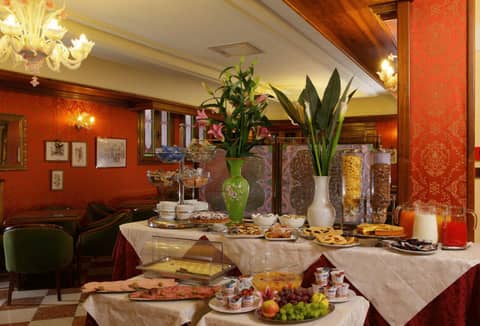 Hotel Castello — dining