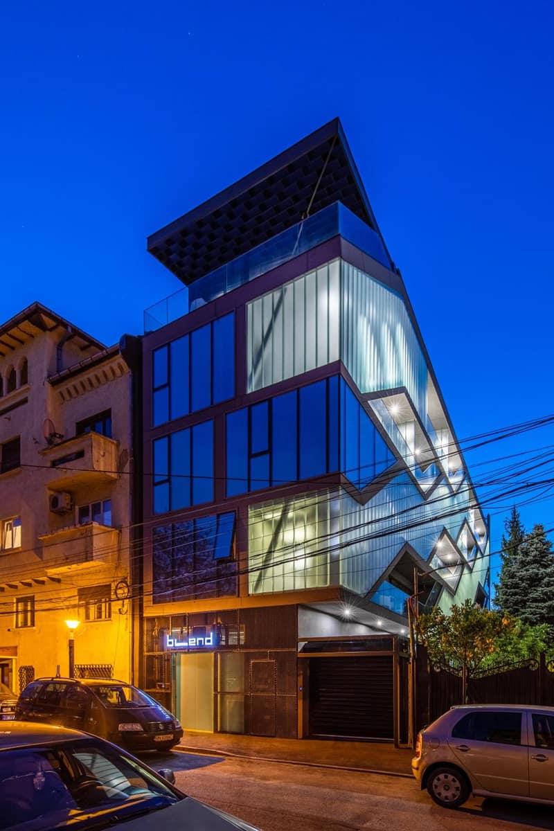 Aparthotel Blend City Center — building