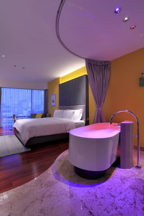 LiT BANGKOK Hotel — photo 9