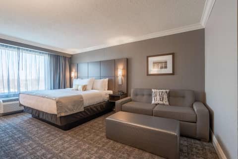Cottonwood Airport & Expo Hotel Louisville — photo 8