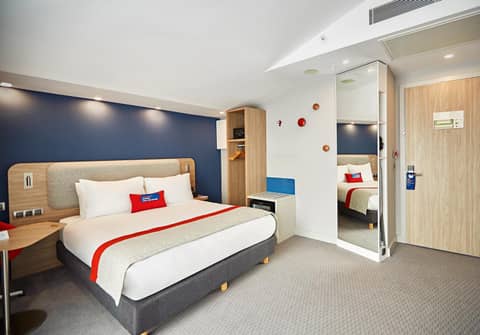 Holiday Inn Express - Istanbul - Atakoy Metro by IHG — hotel room