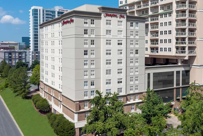 Hampton Inn Charlotte Uptown — building