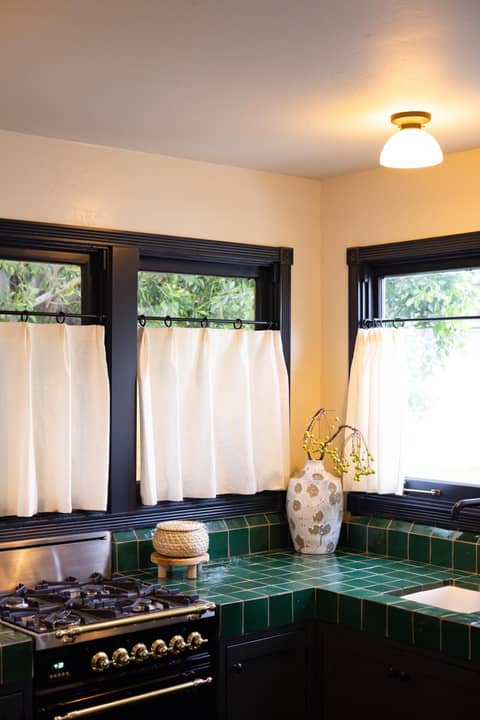 Casa Cody — kitchen