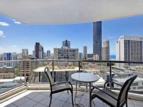 Towers of Chevron - Private Apartments — photo 3